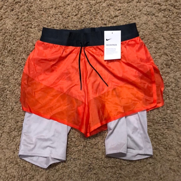 nike shorts with inner tights